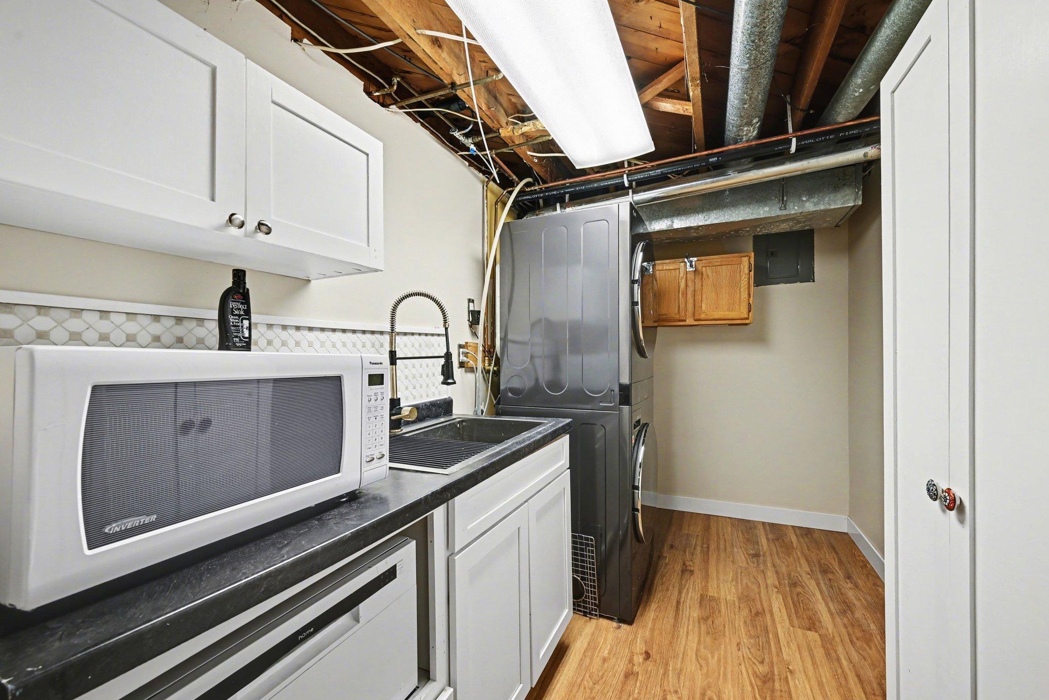 18917 Chestnut Lane Minnetonka, MN 55345 - Photo 27 of 34