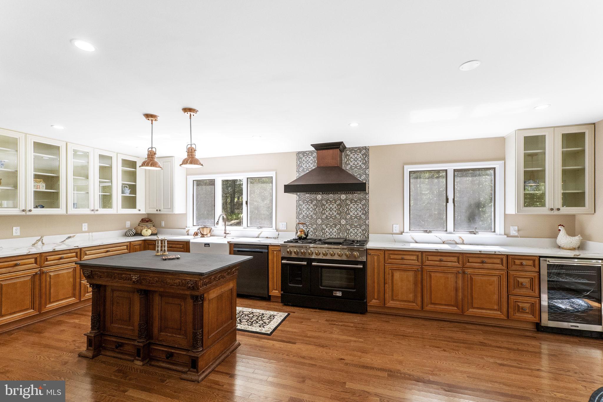 16112 Barnesville Road Boyds, MD 20841 - Photo 9 of 94 Kitchen