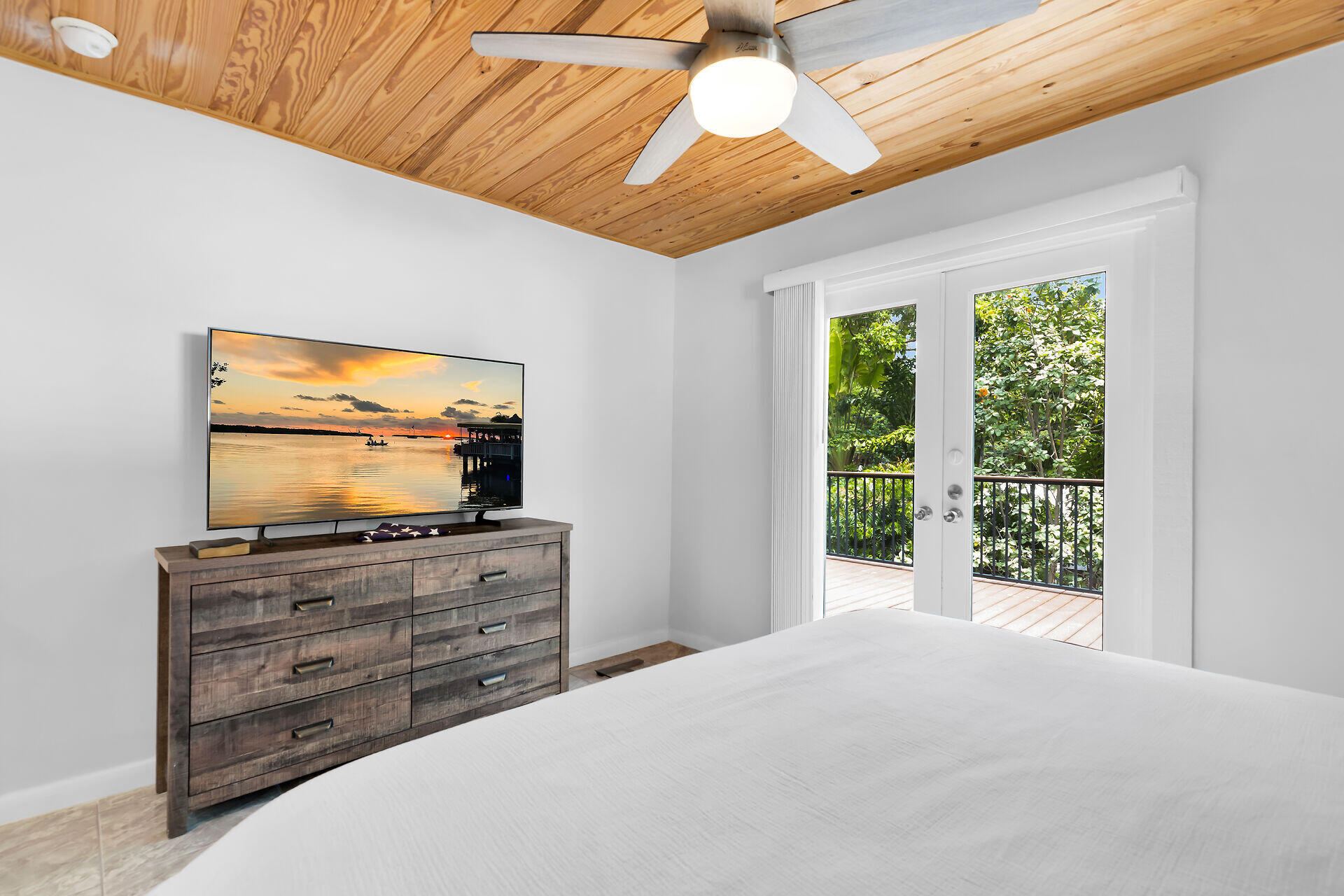 750 Madrid Road Key Largo, FL 33037 - Photo 31 of 37 virtual-tour-365782-mls-high-res-image-3