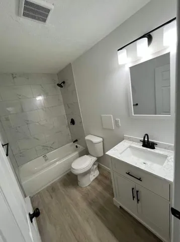 $2,300 | 31 Vine Street, Unit 38, Weymouth, MA 02188