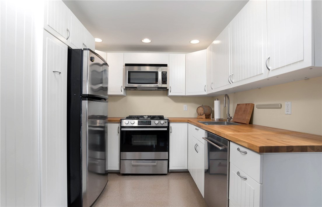 63 Cedar Island Road Narragansett, RI 02882 - Photo 15 of 38