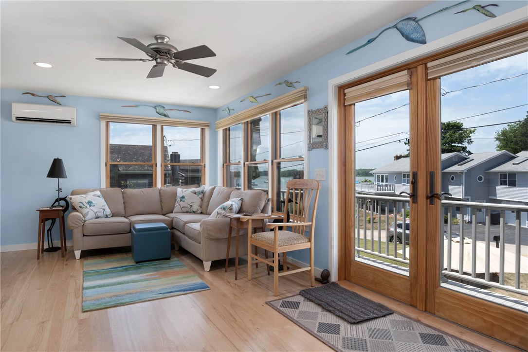 63 Cedar Island Road Narragansett, RI 02882 - Photo 4 of 38