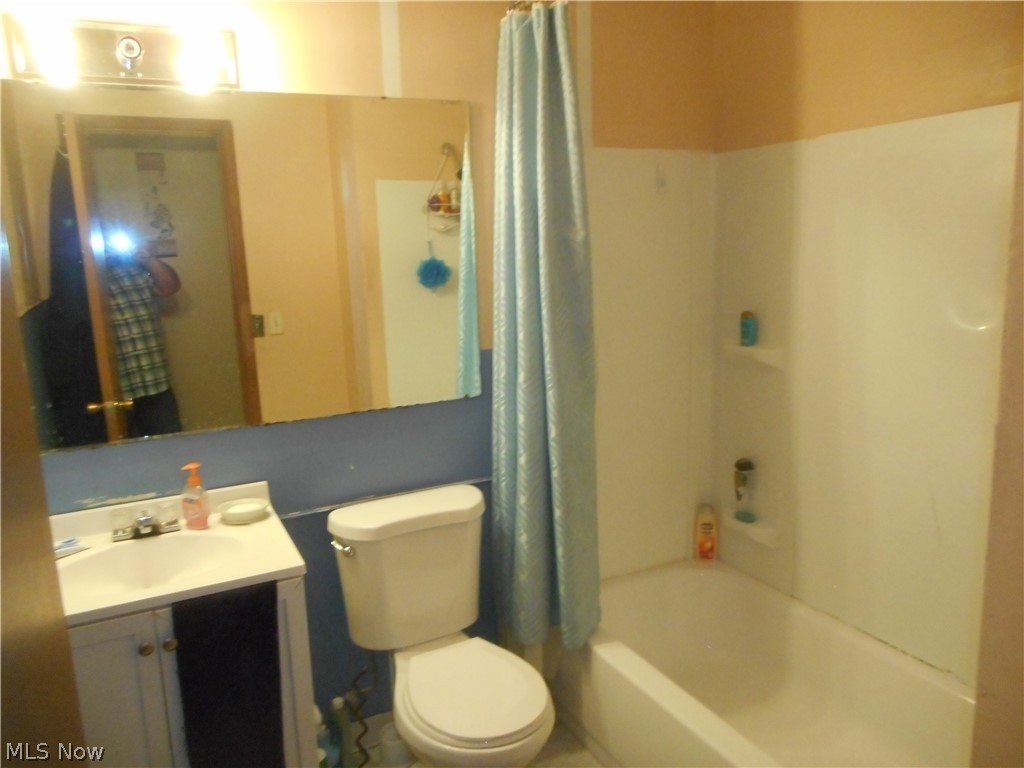 25010 Columbus Road Bedford, OH 44146 - Photo 9 of 15