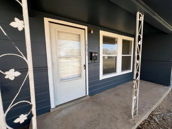 $99,900 | 1907 45th Street, Lubbock, TX 79412