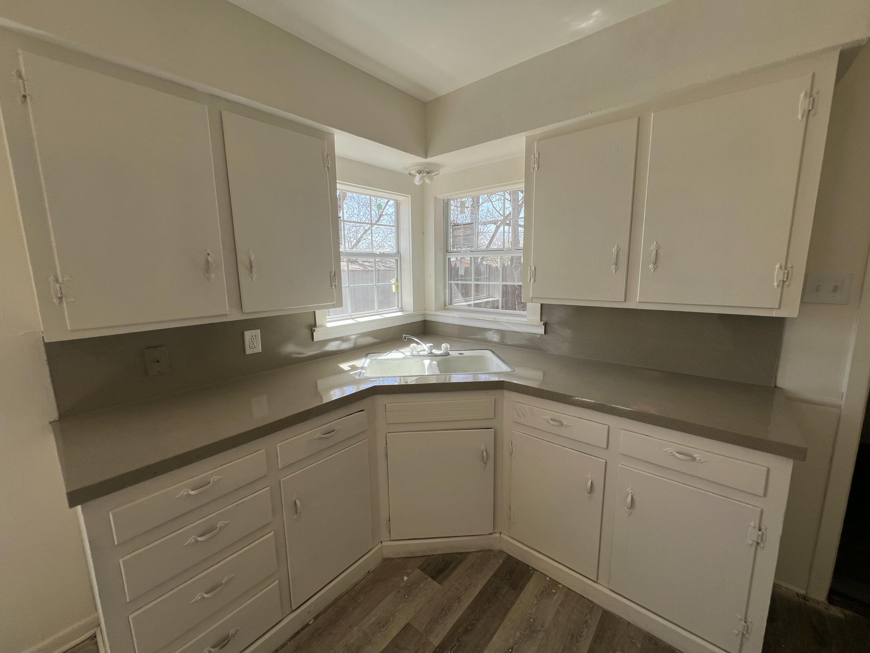 1907 45th Street Lubbock, TX 79412 - Photo 6 of 16 .