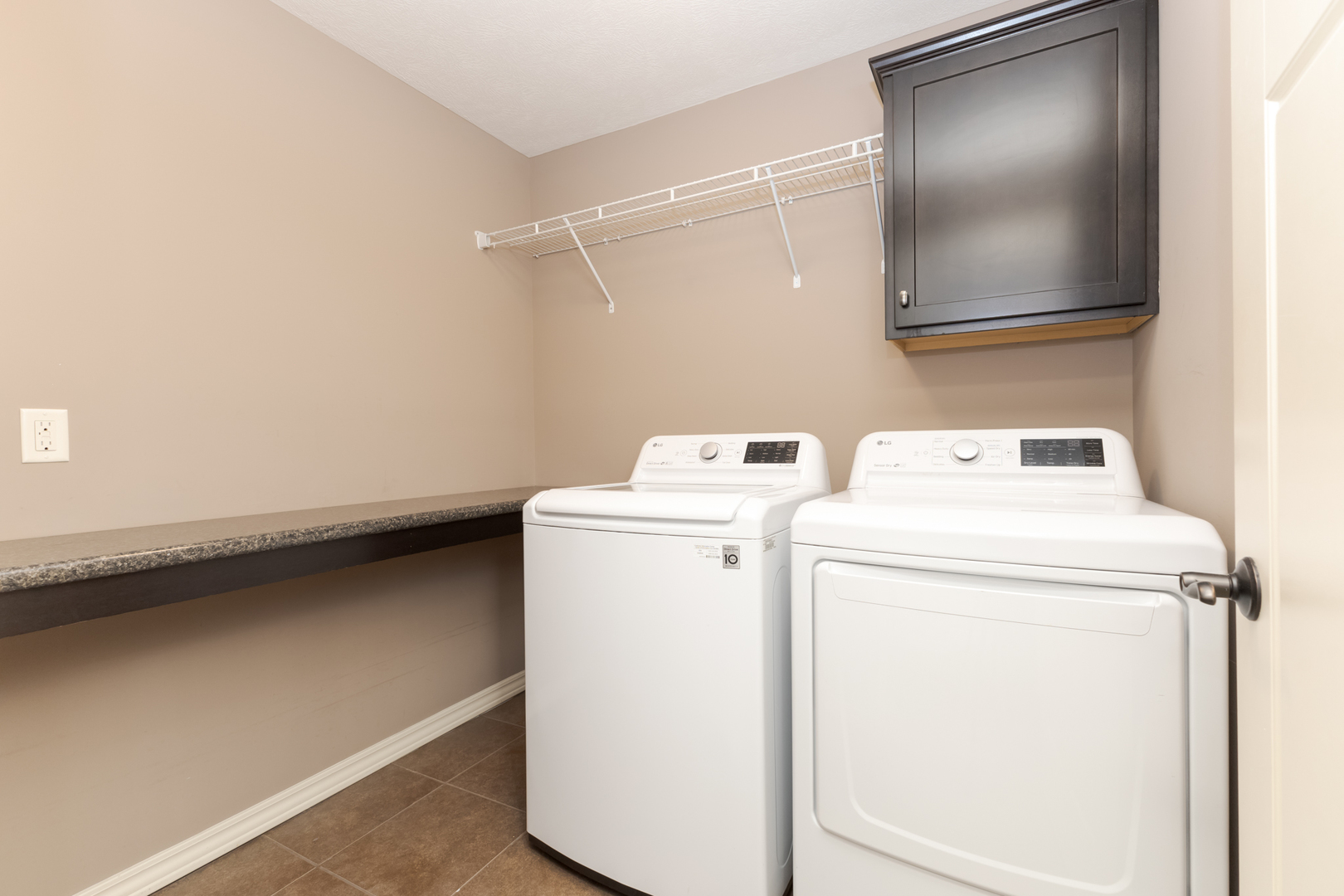 5006 Longfield Road Bloomington, IL 61705 - Photo 30 of 44 Gallery Image 30