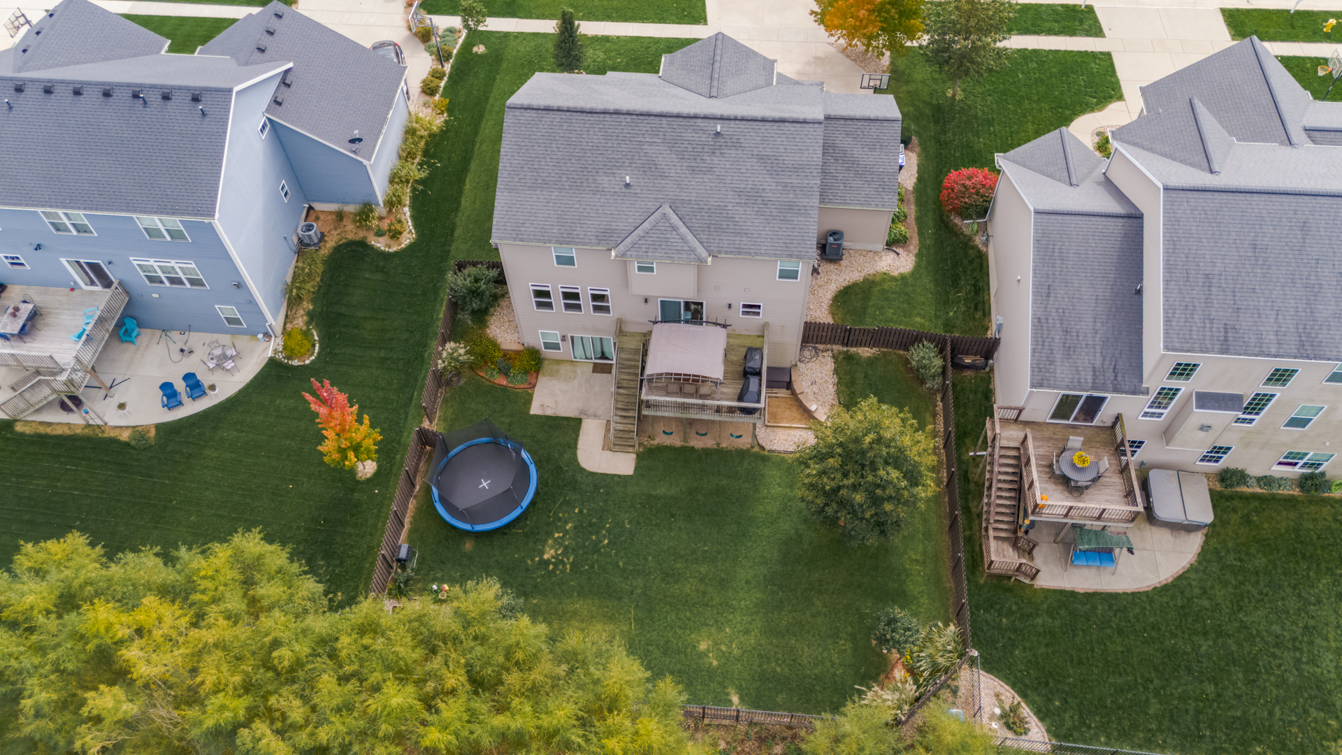 5006 Longfield Road Bloomington, IL 61705 - Photo 3 of 44 Gallery Image 3
