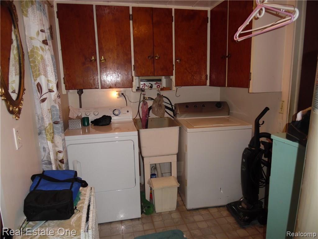20372 Gibraltar Road Trenton, MI 48183 - Photo 20 of 20 286.JPG