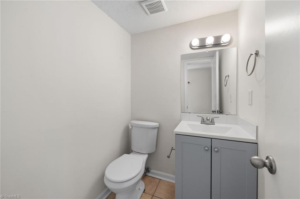 5739 Bramblegate Road, Unit E Greensboro, NC 27409 - Photo 13 of 26