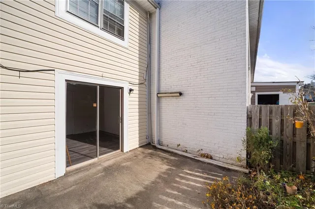 $1,350 | 5739 Bramblegate Road, Unit E, Greensboro, NC 27409