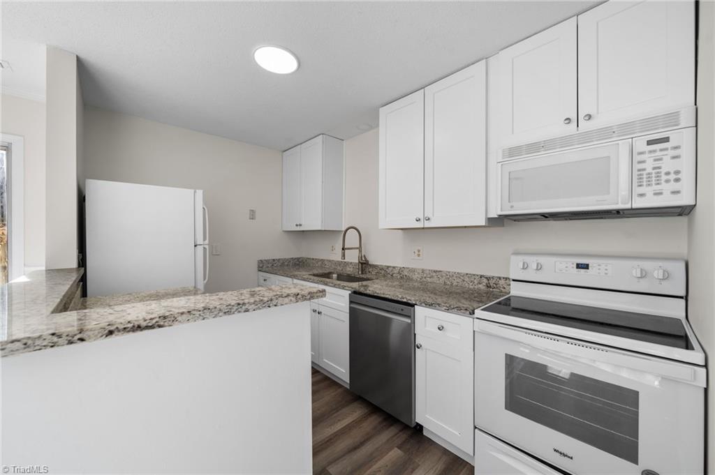 5739 Bramblegate Road, Unit E Greensboro, NC 27409 - Photo 9 of 26