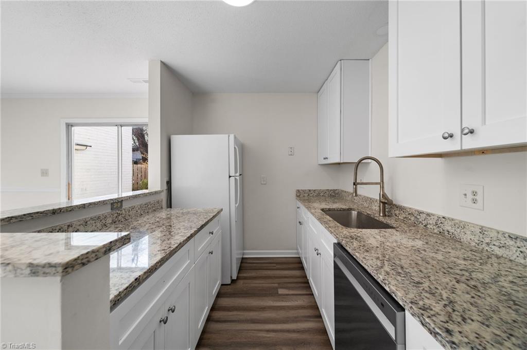 5739 Bramblegate Road, Unit E Greensboro, NC 27409 - Photo 10 of 26