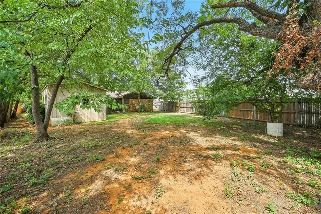 $279,000 | 313 Vine Street, Euless, TX 76040