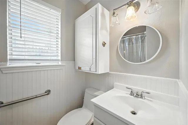 $279,000 | 313 Vine Street, Euless, TX 76040