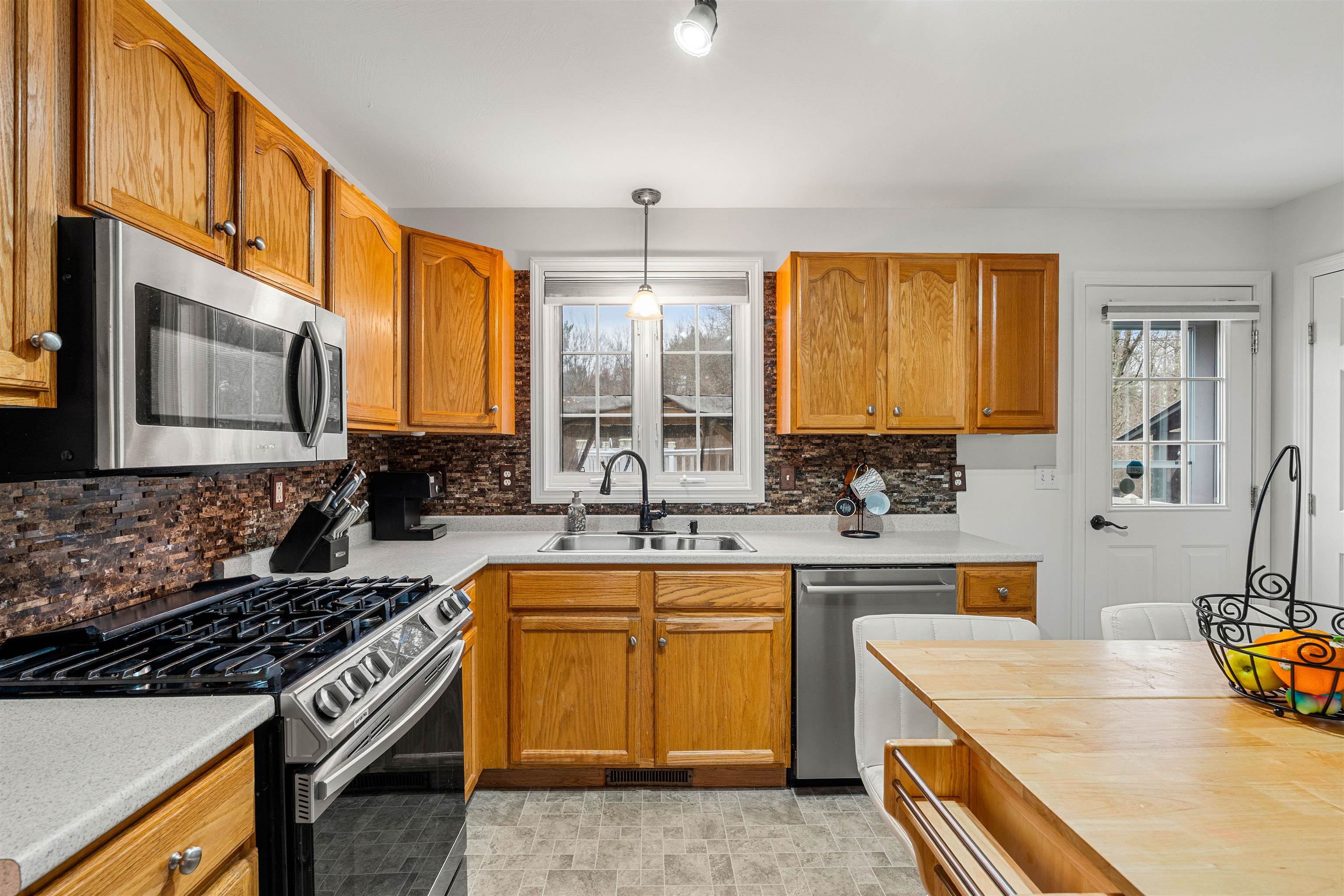 19 Whittemore Road Pembroke, NH 03275 - Photo 2 of 51