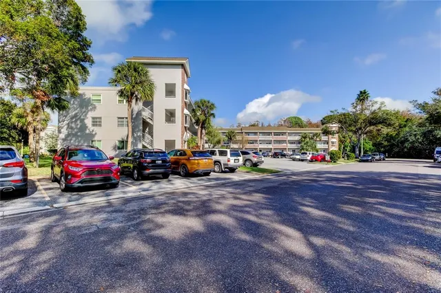 $199,000 | 2460 Persian Drive, Unit 26, Clearwater, FL 33763