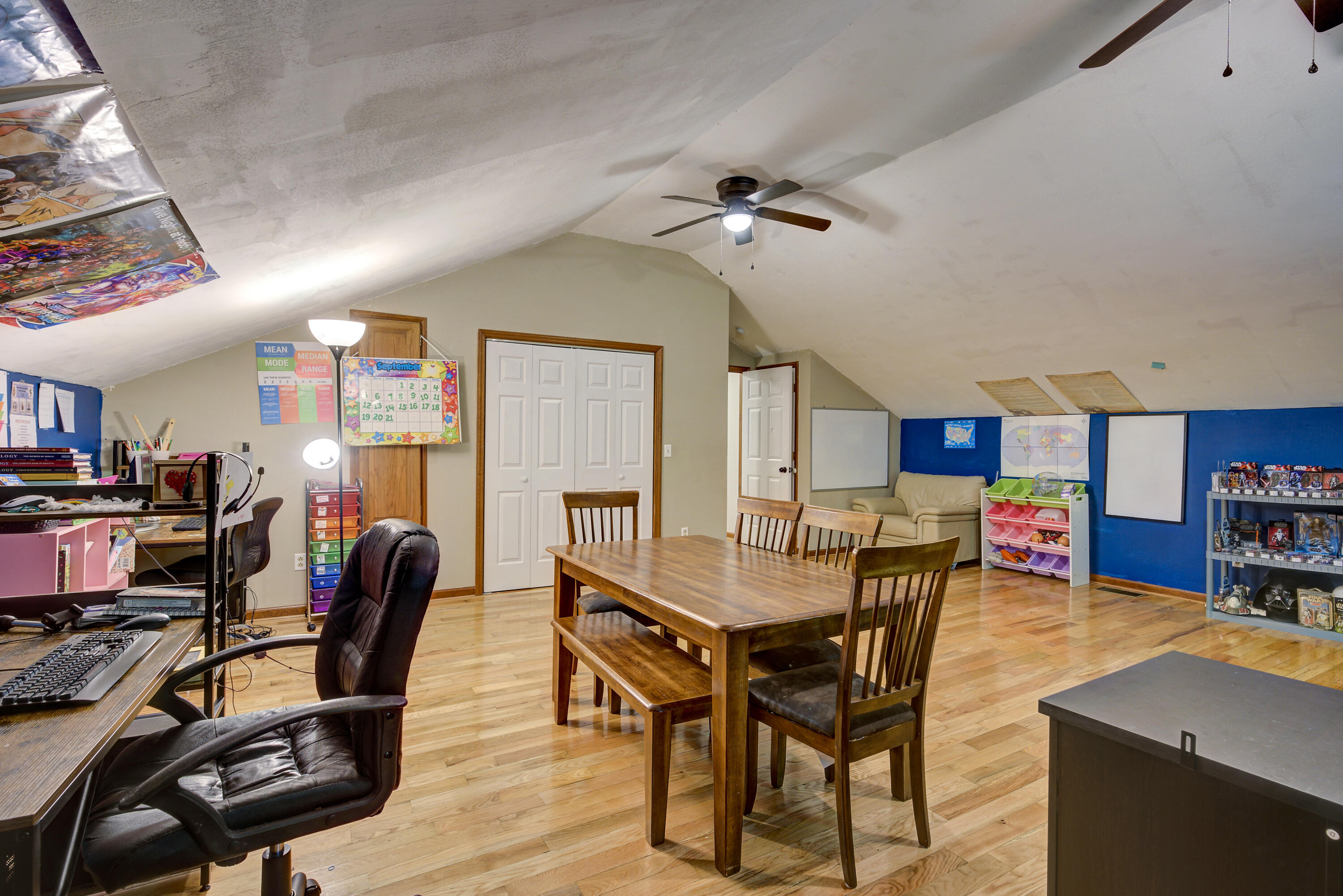 3035 Marbleton Road Unicoi, TN 37692 - Photo 23 of 58 Bedroom 3 / Bonus Room