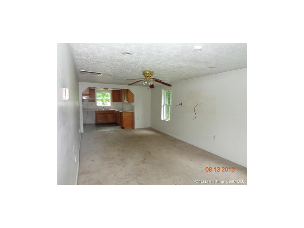 259 South 3rd Street Austin, IN 47102 - Photo 5 of 10 Gallery Image 5