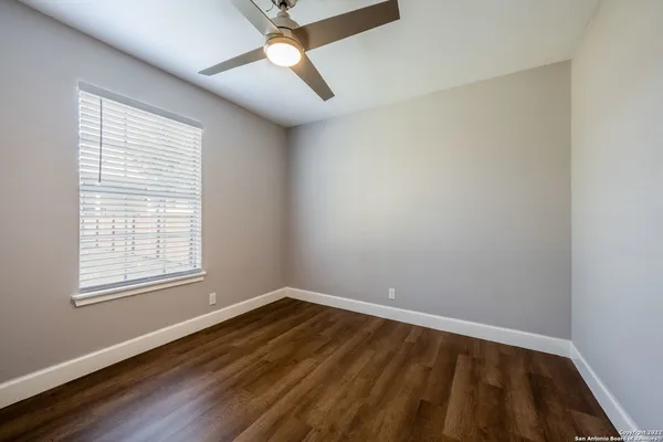 $2,100 | 810 East Euclid Avenue, San Antonio, TX 78212
