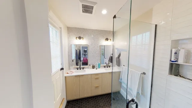 $4,400 | 15 Lanark Road, Unit 3, Brookline, MA 02445