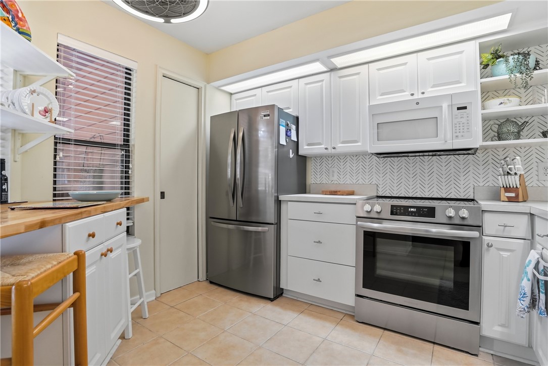 912 Wimbledon Drive St. Simons Island, GA 31522 - Photo 8 of 37