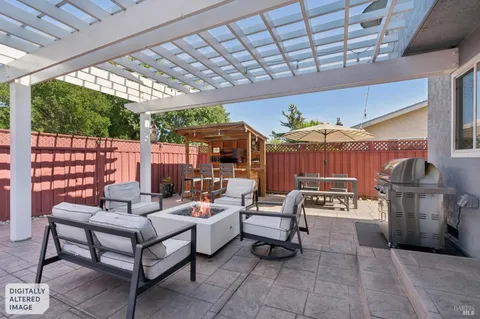 $1,049,000 | 112 Rose Petal Court, Petaluma, CA 94954