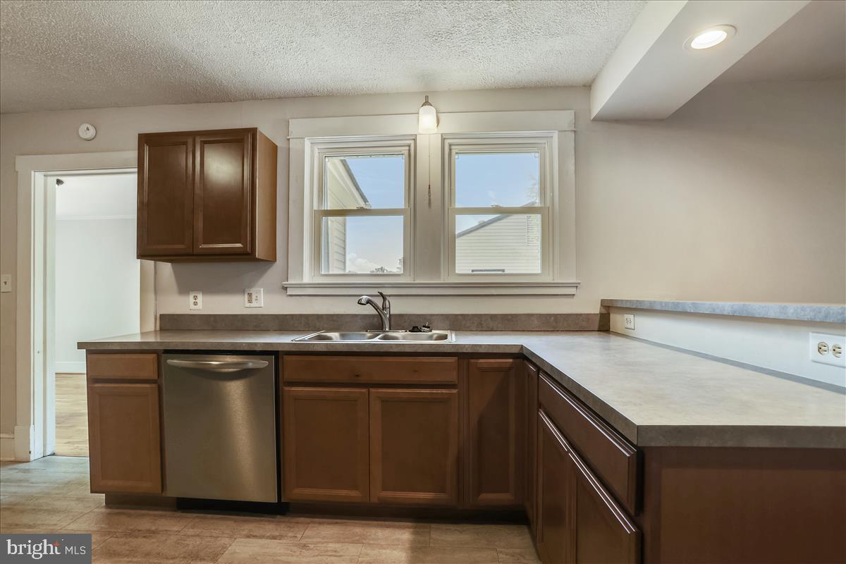 1121 Old Rixeyville Road Culpeper, VA 22701 - Photo 11 of 35 Tons of countertop work space