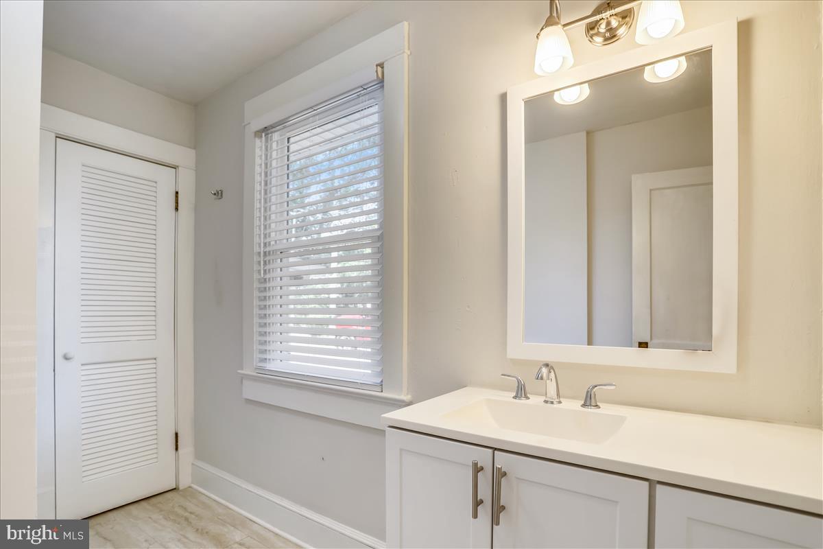 1121 Old Rixeyville Road Culpeper, VA 22701 - Photo 22 of 35 Upgraded full hall bath