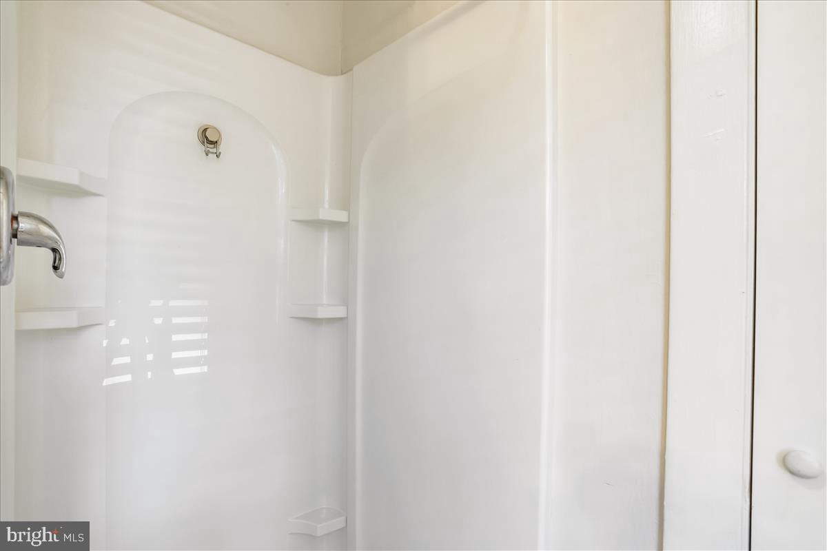 1121 Old Rixeyville Road Culpeper, VA 22701 - Photo 23 of 35 Upgraded full hall bath