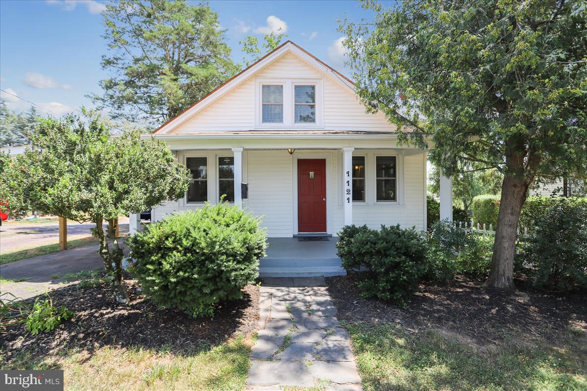 1121 Old Rixeyville Road Culpeper, VA 22701 - Photo 33 of 35 So, so cute!