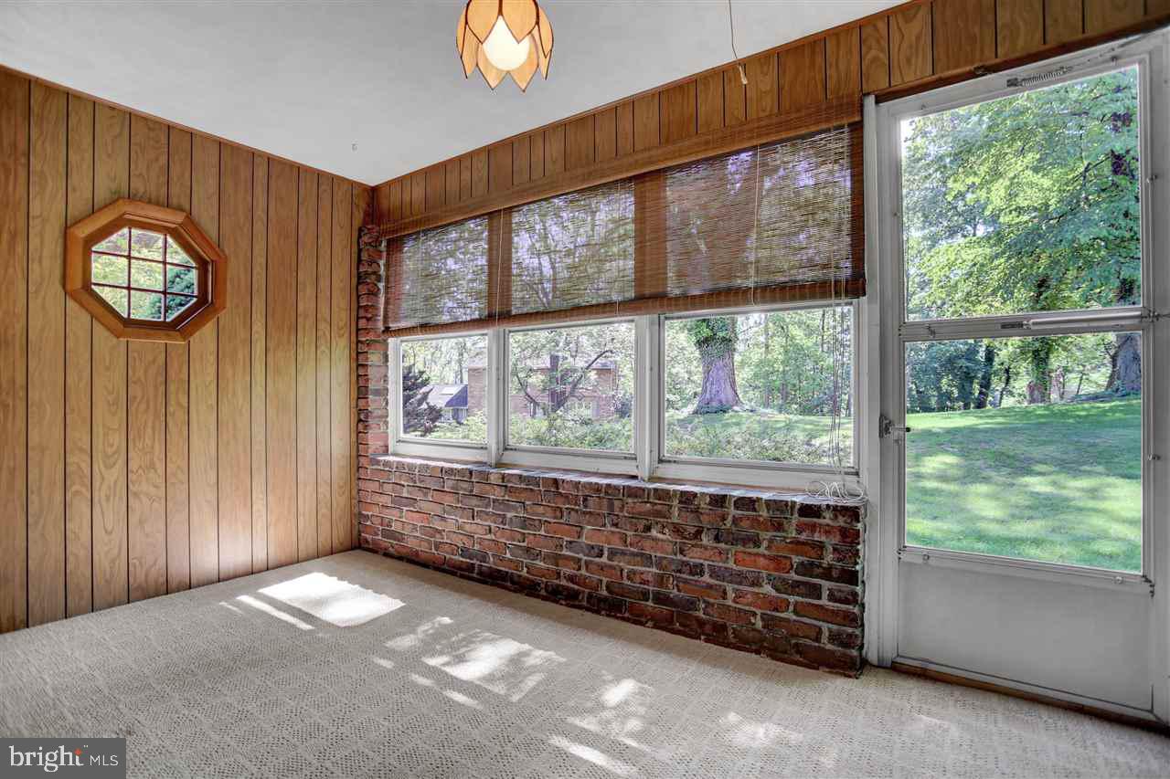 260 Hickory Road Carlisle, PA 17015 - Photo 11 of 25 Gallery Image 11