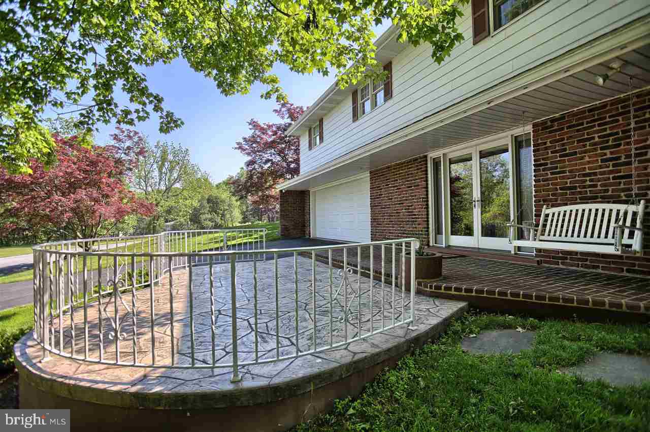 260 Hickory Road Carlisle, PA 17015 - Photo 22 of 25 Gallery Image 22
