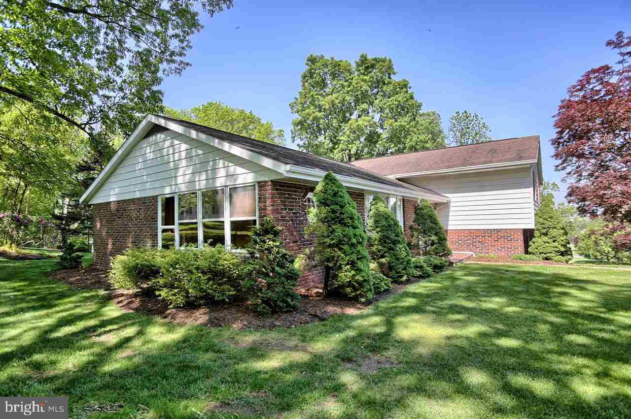 260 Hickory Road Carlisle, PA 17015 - Photo 23 of 25 Gallery Image 23