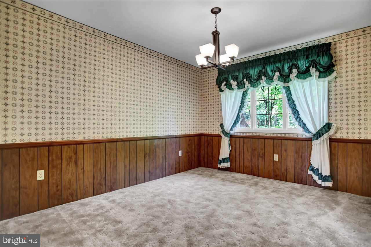 260 Hickory Road Carlisle, PA 17015 - Photo 10 of 25 Gallery Image 10