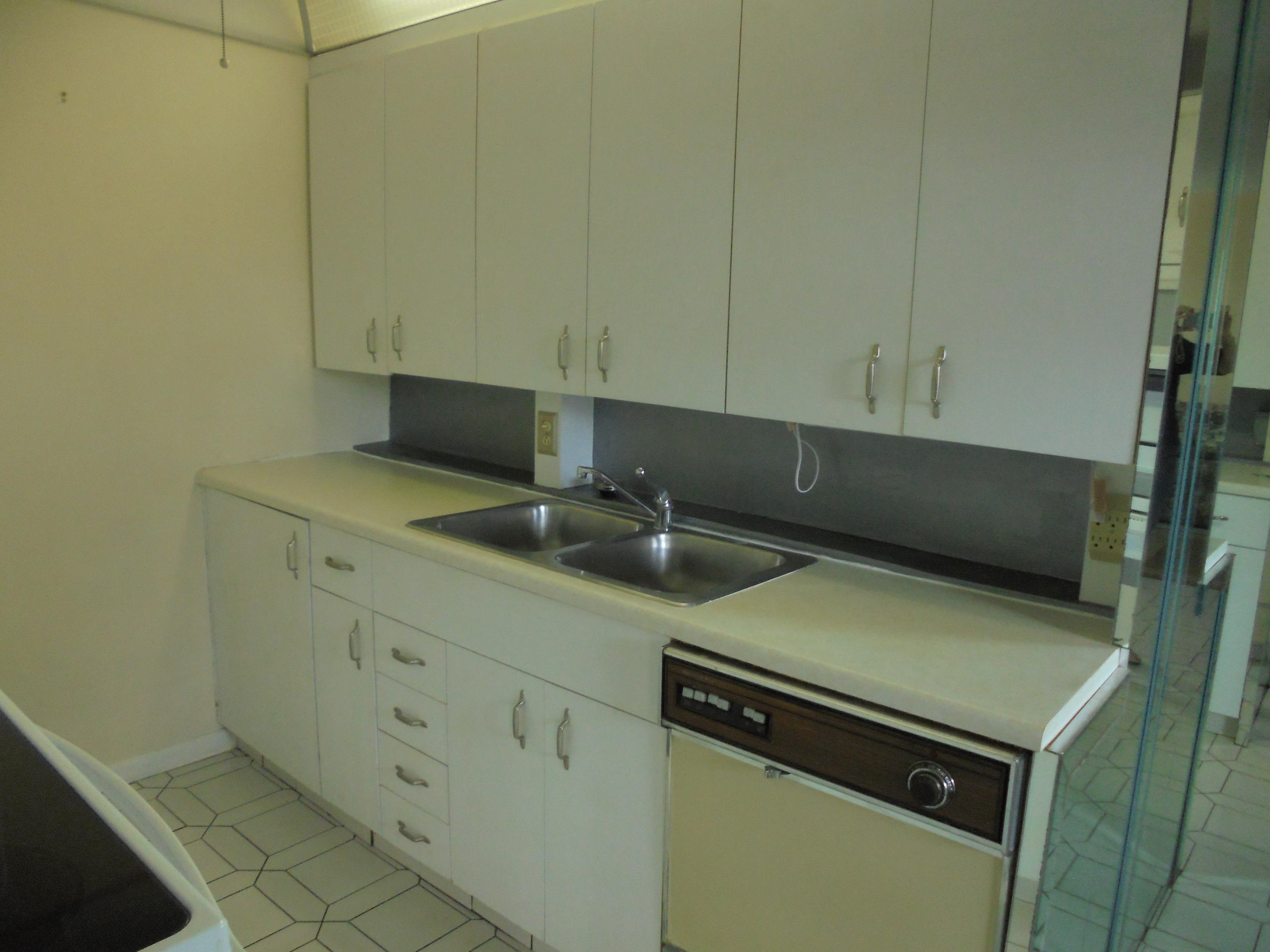 1089 Guildford East Boca Raton, FL 33434 - Photo 6 of 12 1089 Guildford E