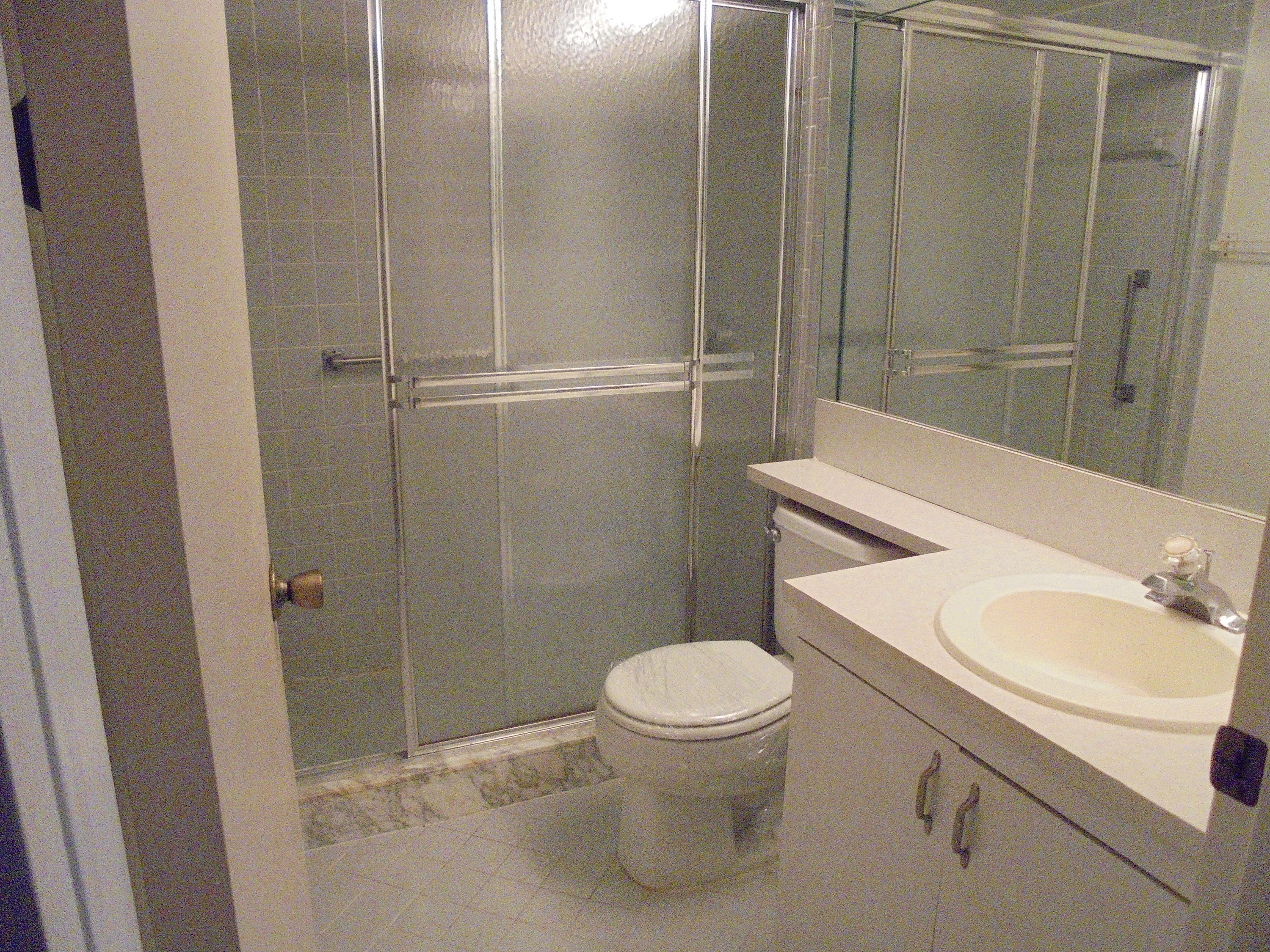 1089 Guildford East Boca Raton, FL 33434 - Photo 8 of 12 1089 Guildford E
