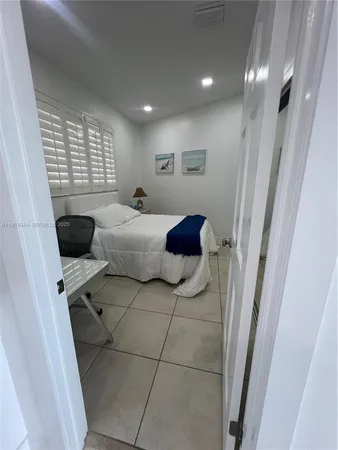 $15,000 | 7760 Aviation Boulevard, Marathon, FL 33050