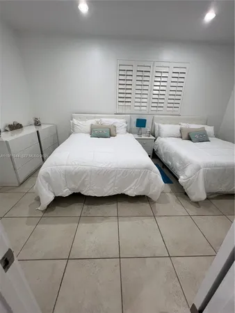 $15,000 | 7760 Aviation Boulevard, Marathon, FL 33050