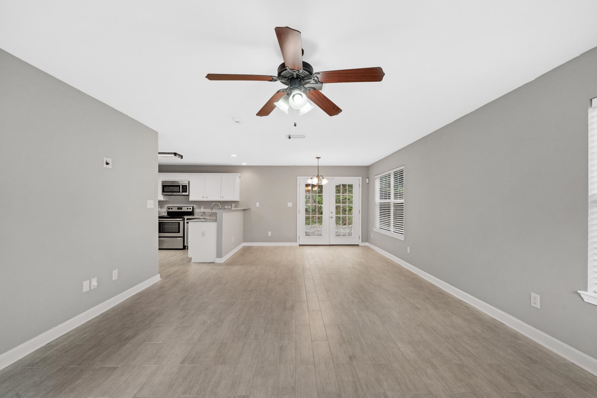 313 Ridgewood Daphne, AL 36526 - Photo 6 of 26