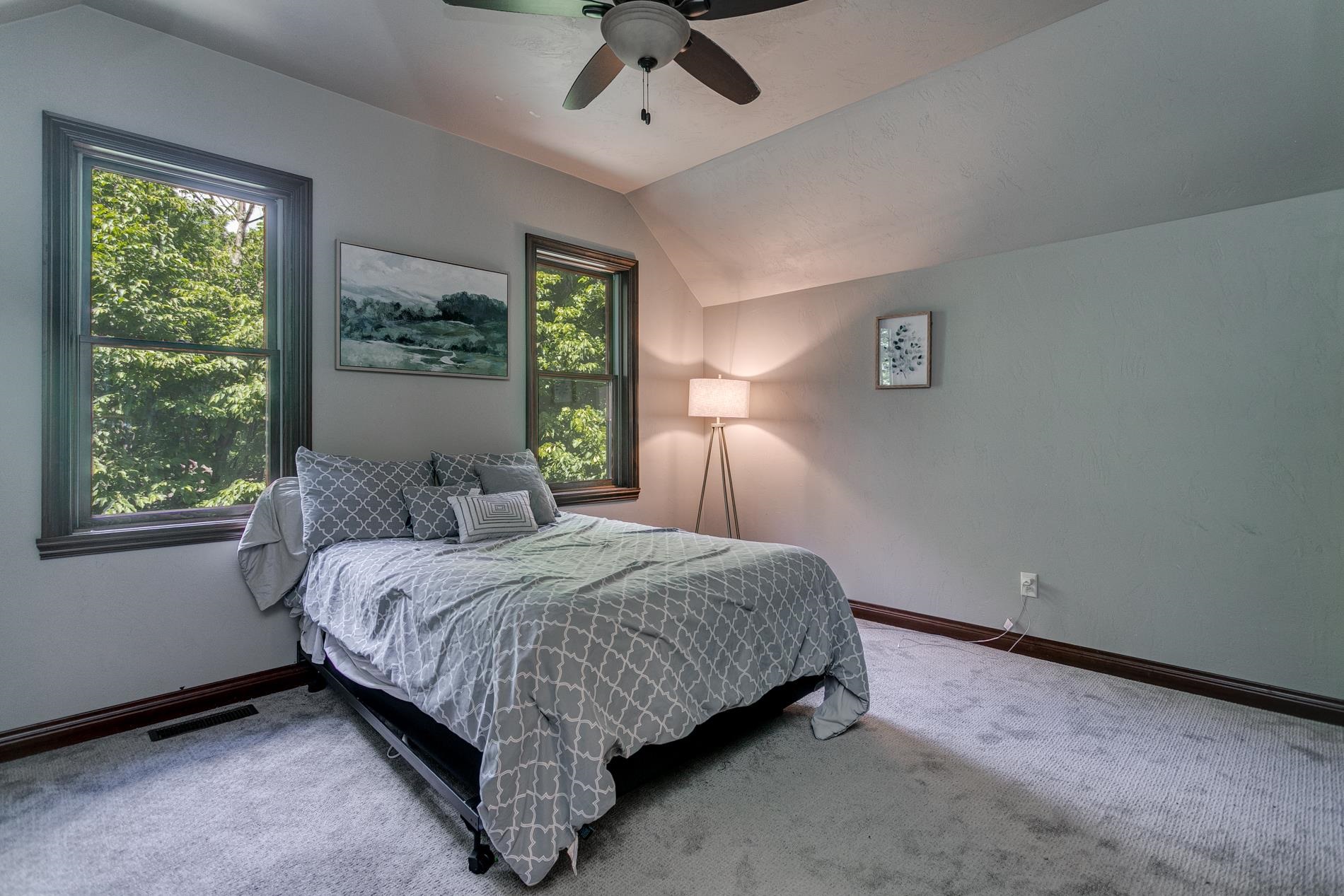 1387 Radcliff Road Neenah, WI 54956 - Photo 35 of 65