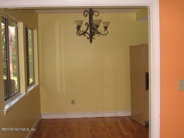 9951 Haley Road Jacksonville, FL 32257 - Photo 4 of 10 eat in kitchen