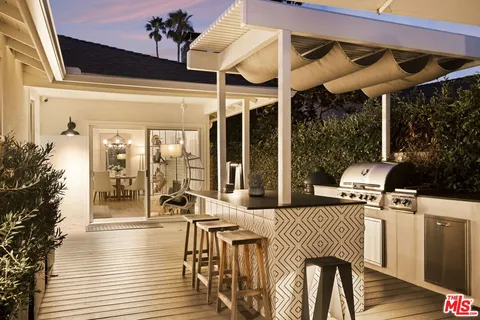 $1,450,000 | 6265 Van Noord Avenue, Van Nuys, CA 91401