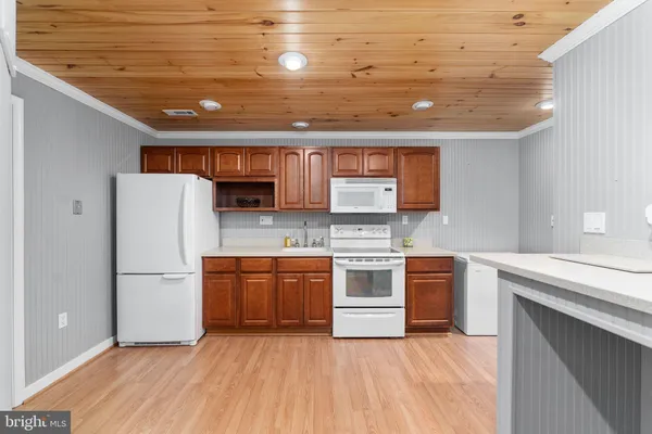 $740,000 | 23 Evanshire Drive, Fredericksburg, VA 22406