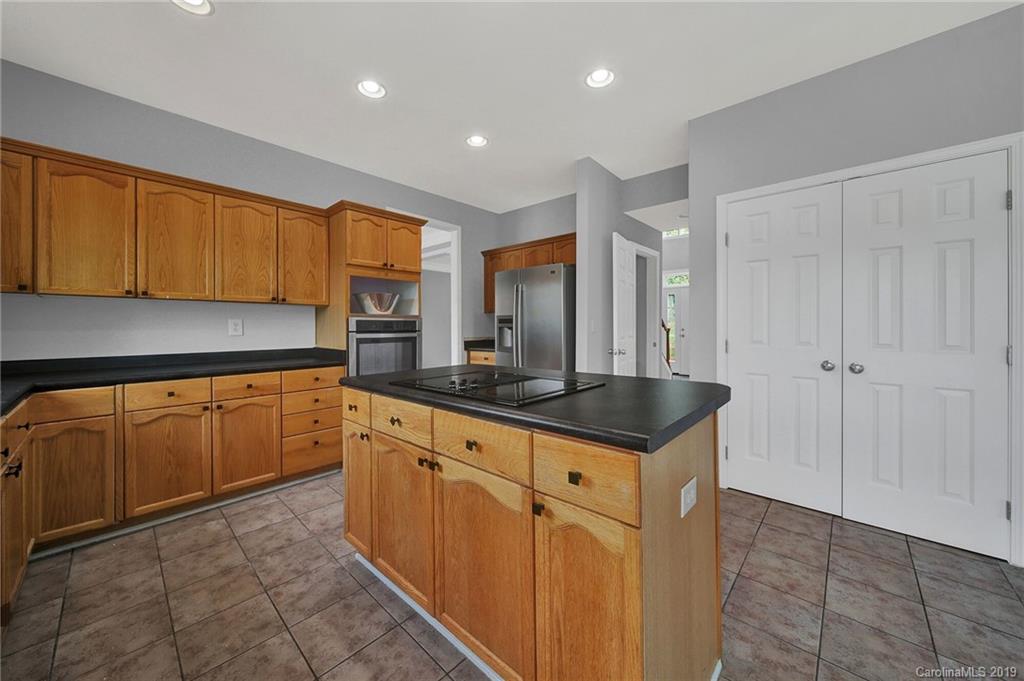 1206 Keara Court Fort Mill, SC 29708 - Photo 21 of 46