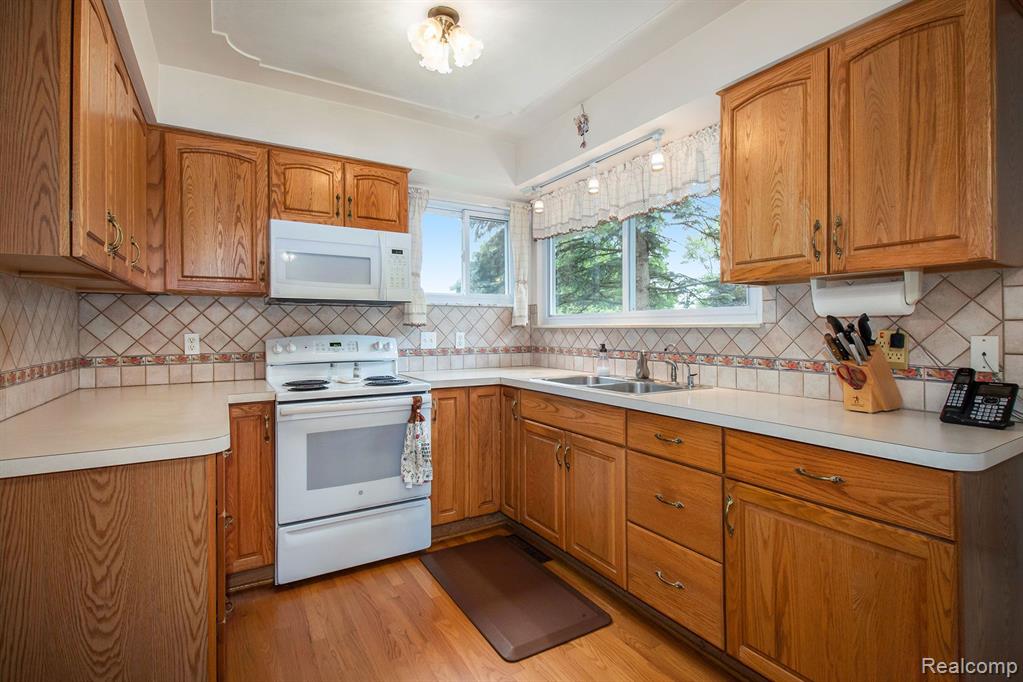 10304 Lehring Road Byron, MI 48418 - Photo 10 of 27 Gallery Image 10