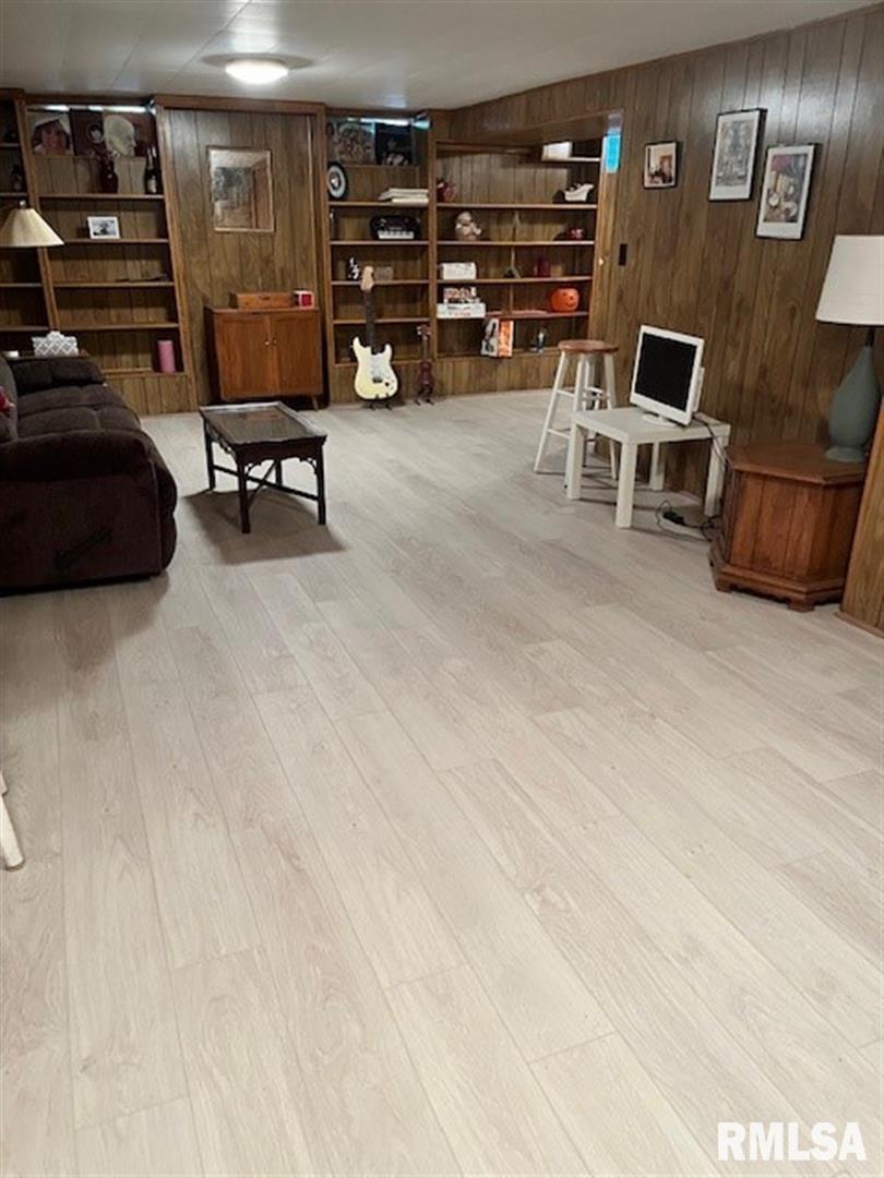 706 Meadow Drive Macomb, IL 61455 - Photo 22 of 39