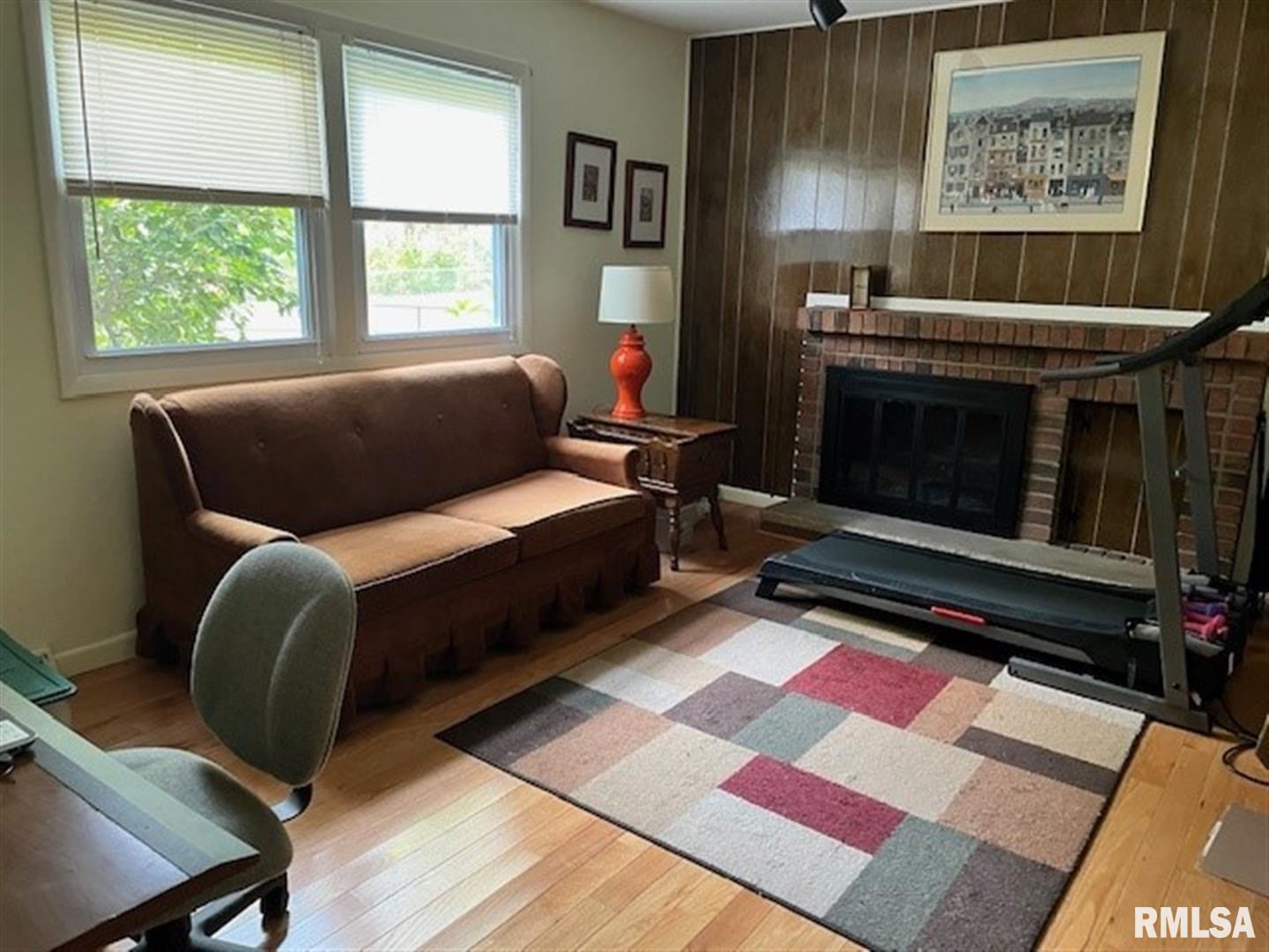 706 Meadow Drive Macomb, IL 61455 - Photo 7 of 39