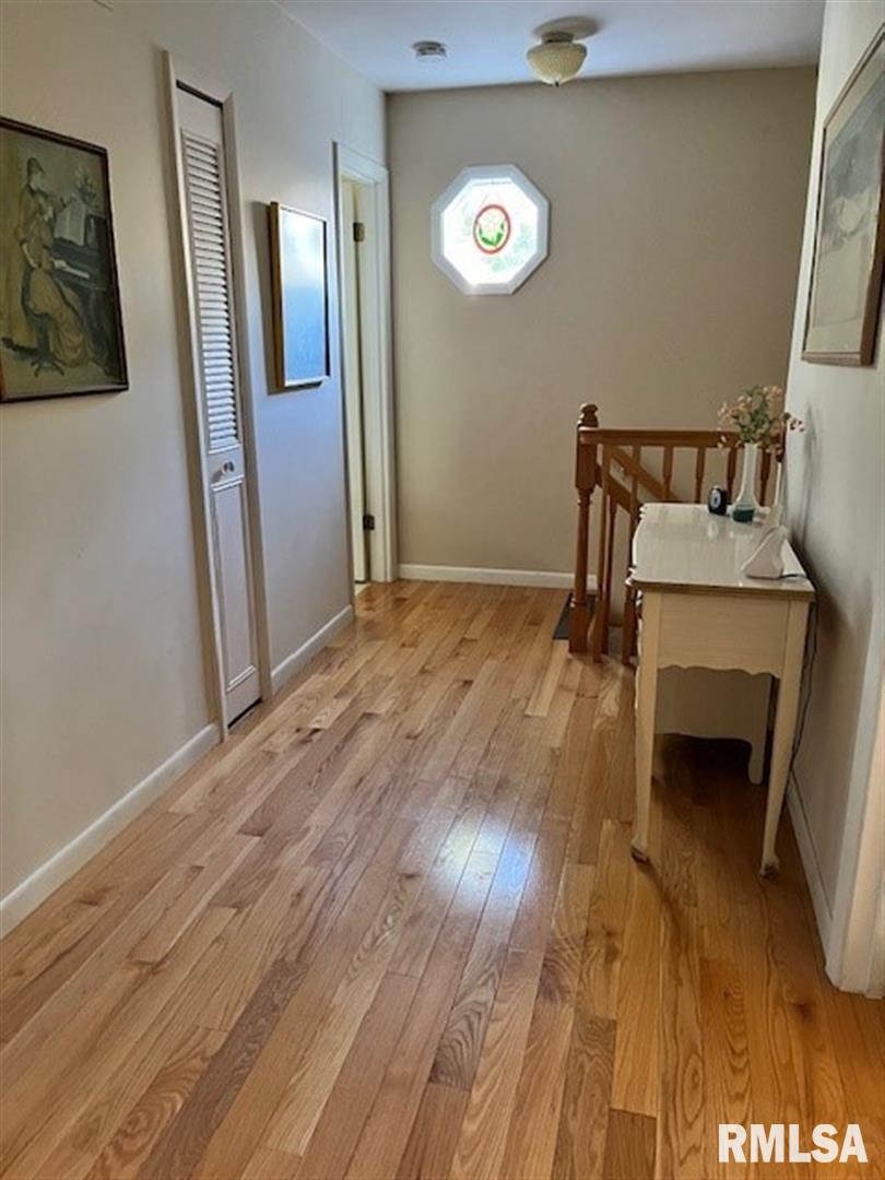 706 Meadow Drive Macomb, IL 61455 - Photo 9 of 39