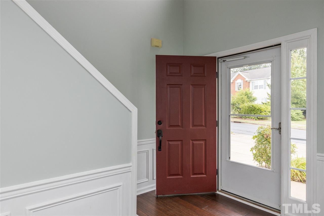 407 Grassy Point Road Apex, NC 27502 - Photo 4 of 30 Gallery Image 4
