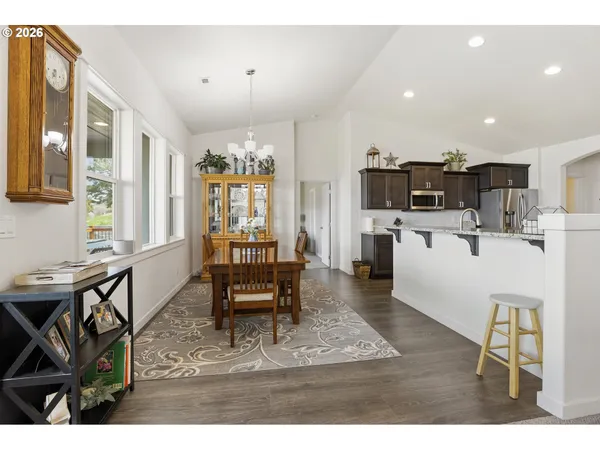 $619,900 | 2549 East 18th Street, The Dalles, OR 97058